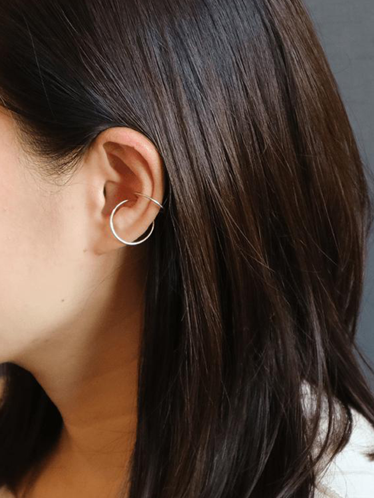 SASKIA DIEZ サスキアディツ DELICATE DOUBLE BOLD WIRE イヤーカフ SASKIA DIEZ サスキアディツ DELICATE DOUBLE BOLD WIRE イヤーカフ