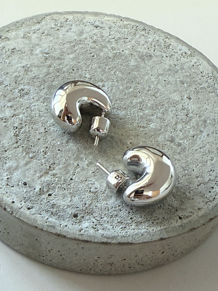 MARIA BLACK マリアブラック Tryvann Pillow Silver ピアス シルバー