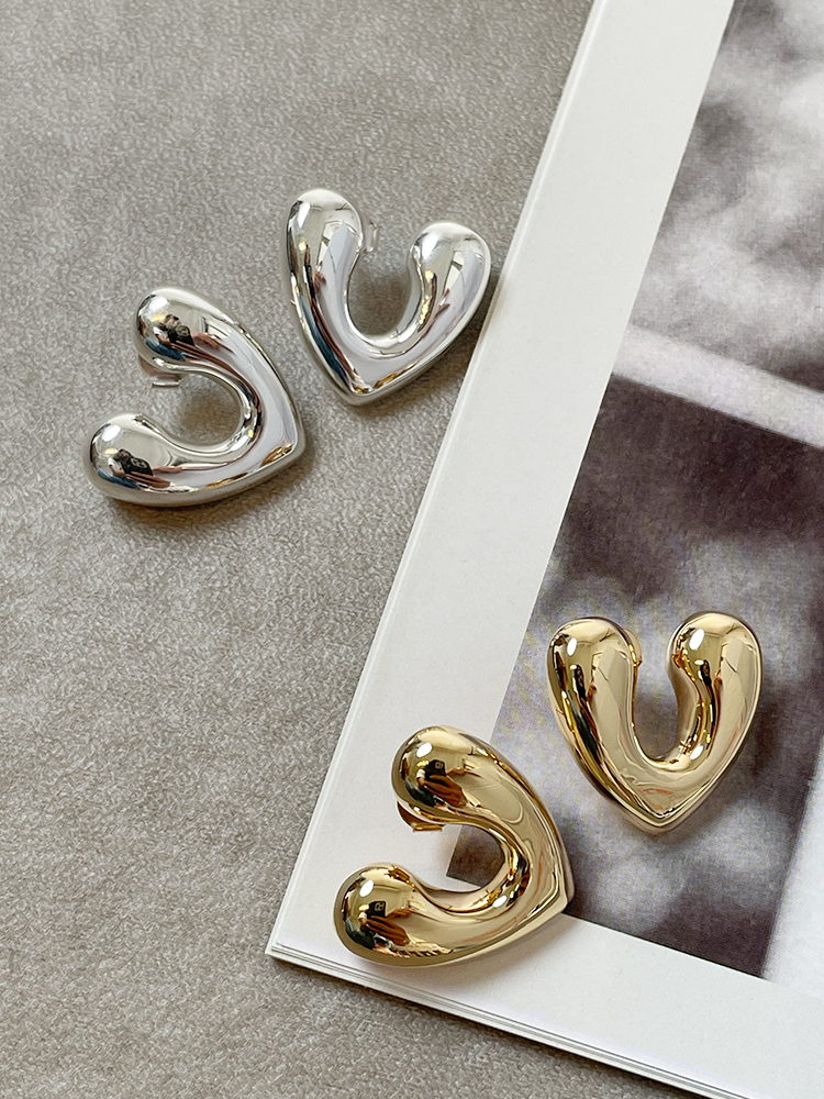 ANNIKA INEZ アニカイネズ OPEN HEART  ピアス ハート