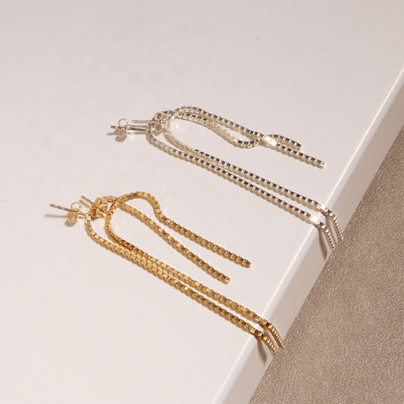 SASKIA DIEZ サスキアディツ SHORT OPEN FRINGE ピアス GOLD SASKIA DIEZ サスキアディツ SHORT OPEN FRINGE ピアス GOLD