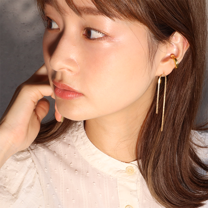 SASKIA DIEZ サスキアディツ SHORT OPEN FRINGE ピアス GOLD SASKIA DIEZ サスキアディツ SHORT OPEN FRINGE ピアス GOLD