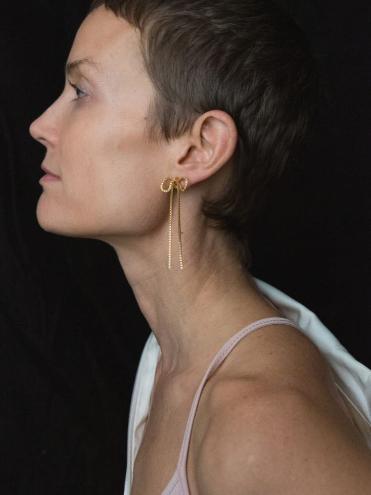 SASKIA DIEZ ボウピアス SASKIA DIEZ サスキアディツ BOW ピアス ボウ リボン チェーン