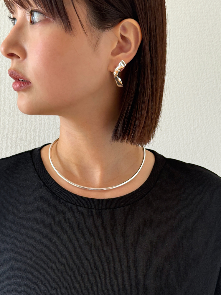 ANNIKA INEZ アニカイネズ SILVER SMALL CRAVAT STUDS ピアス ANNIKA INEZ アニカイネズ SMALL CRAVAT STUDS ピアス – CALIDA