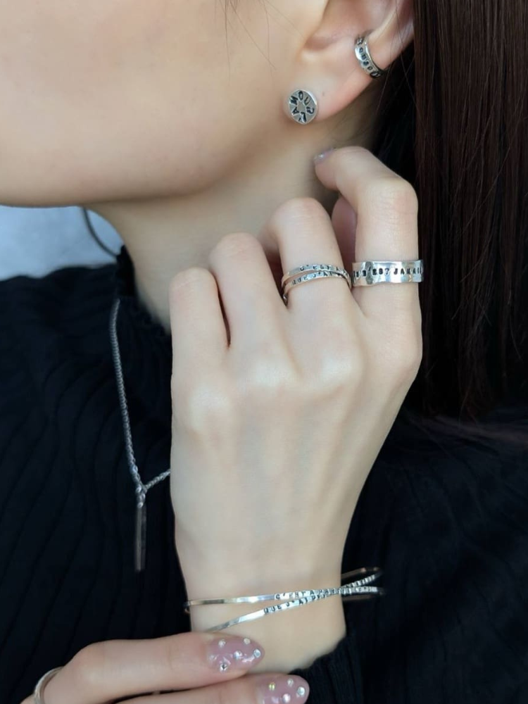 SERGE THORAVAL 私が世に シルバーバングル ブレスレット SERGE THORAVAL セルジュ・トラヴァル C'est a partir 私が