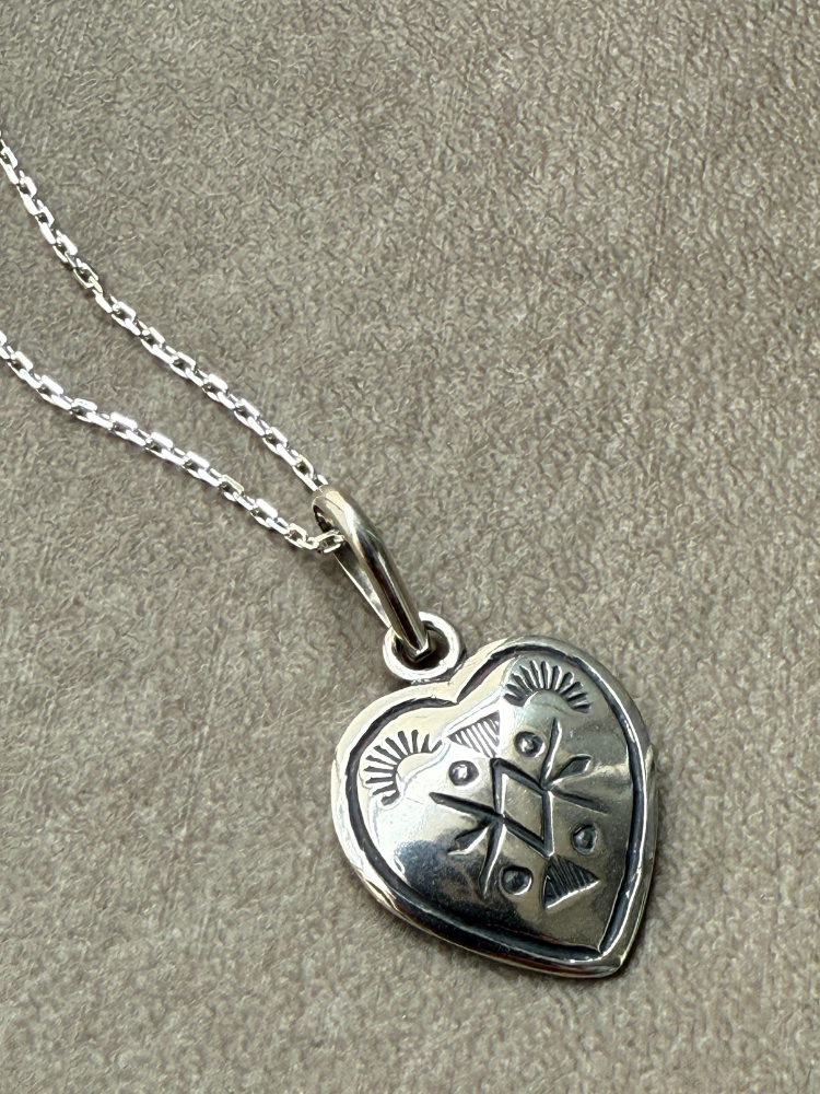 HARPO ハルポ　Engraved Heart　ネックレス
