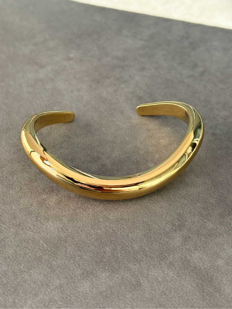 2025 /GABRIELA ARTIGAS WAVE CUFF ¥110000 2025 /GABRIELA ARTIGAS WAVE CUFF ¥110000