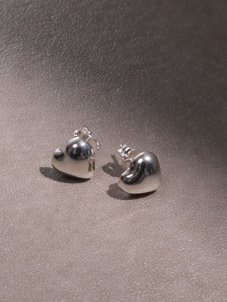 NINA&JULES ニナエジュール Petit Heart ハート ミニ ピアス NINA&JULES ニナエジュール Petit Heart プチ ハート ミニ