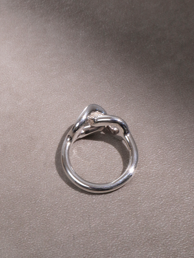 NINA&JULES ニナエジュール Knotted リング NINA&JULES ニナエジュール Knotted リング – CALIDA