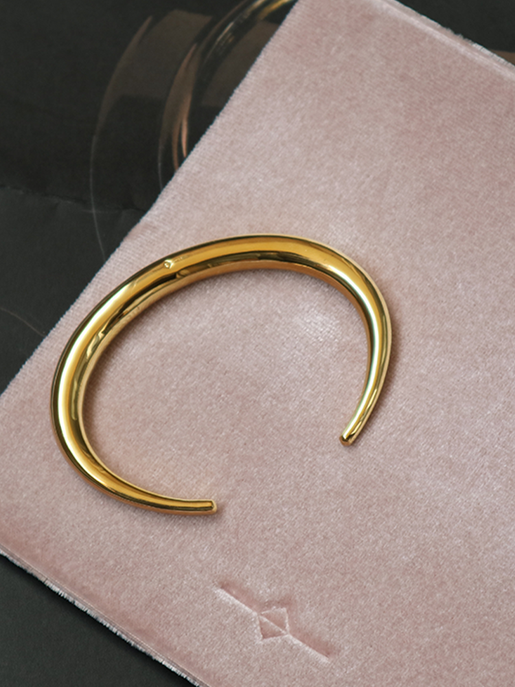 GABRIELA ARTIGAS ガブリエラ アルティガス INFINITE TUSK カフ GABRIELA ARTIGAS ガブリエラ アルティガス INFINITE TUSK カフ