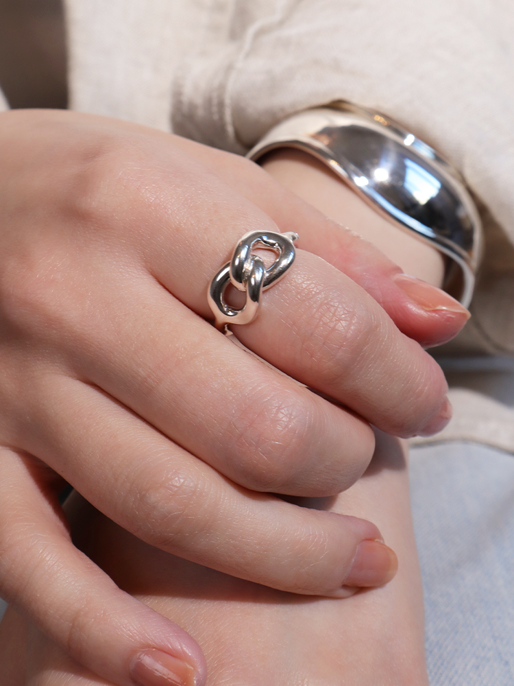 NINA&JULES ニナエジュール Knotted リング – CALIDA NINA&JULES ニナエジュール Knotted リング – CALIDA