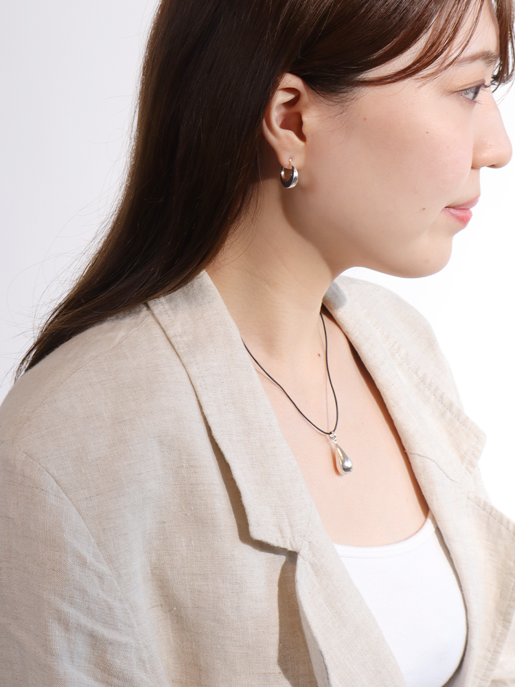NINA&JULES ニナエジュール Moon Hoop Mini フープ ピアス NINA&JULES ニナエジュール Moon Hoop Mini ミニ フープ ピアス