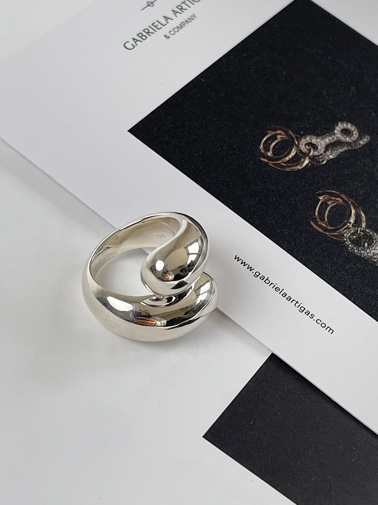 GABRIELA ARTIGAS ガブリエラ アルティガス DOUBLE APSE SILVER GABRIELA ARTIGAS ガブリエラ アルティガス DOUBLE APSE SILVER