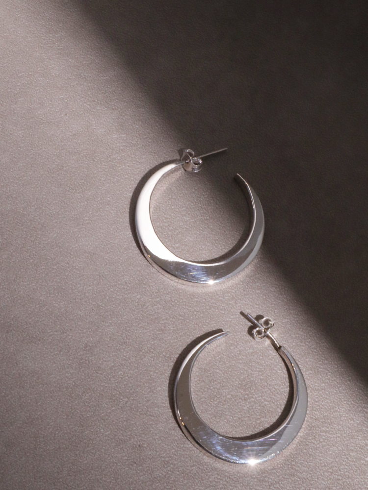 NINA&JULES ニナエジュール Moon Hoop Medium フープ ピアス NINA&JULES ニナエジュール Moon Hoop Medium フープ ピアス