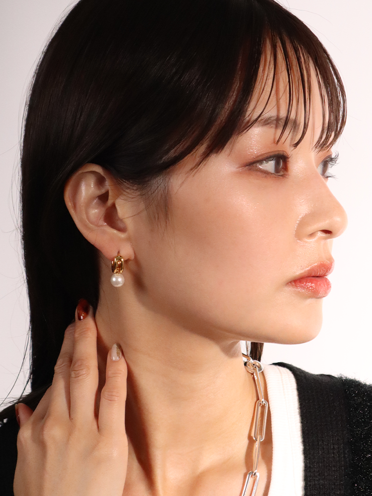 JENNY BIRD ジェニーバード NOVA HUGGIES パール ピアス – CALIDA JENNY BIRD ジェニーバード NOVA HUGGIES パール ピアス – CALIDA
