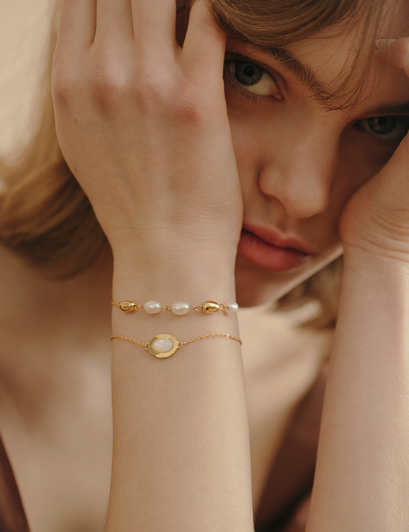 LOUISE DAMAS ルイーズダマス LISE PEARL ブレスレット LOUISE DAMAS ルイーズダマス LISE PEARL ブレスレット – CALIDA