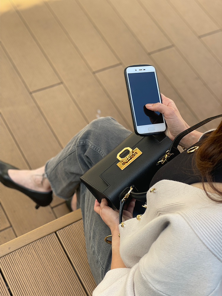 CARBOTTI カルボッティ LICIA241 ハンドバッグ レザー バッグ – CALIDA CARBOTTI カルボッティ LICIA241 ハンドバッグ レザー バッグ – CALIDA